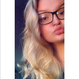 Meet your Posher, Leah